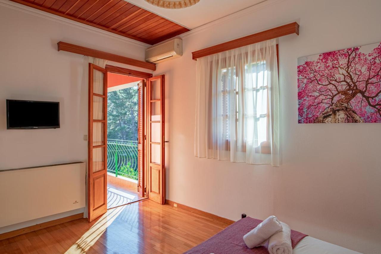Golden Flower'S Apartment Poros  Exterior photo